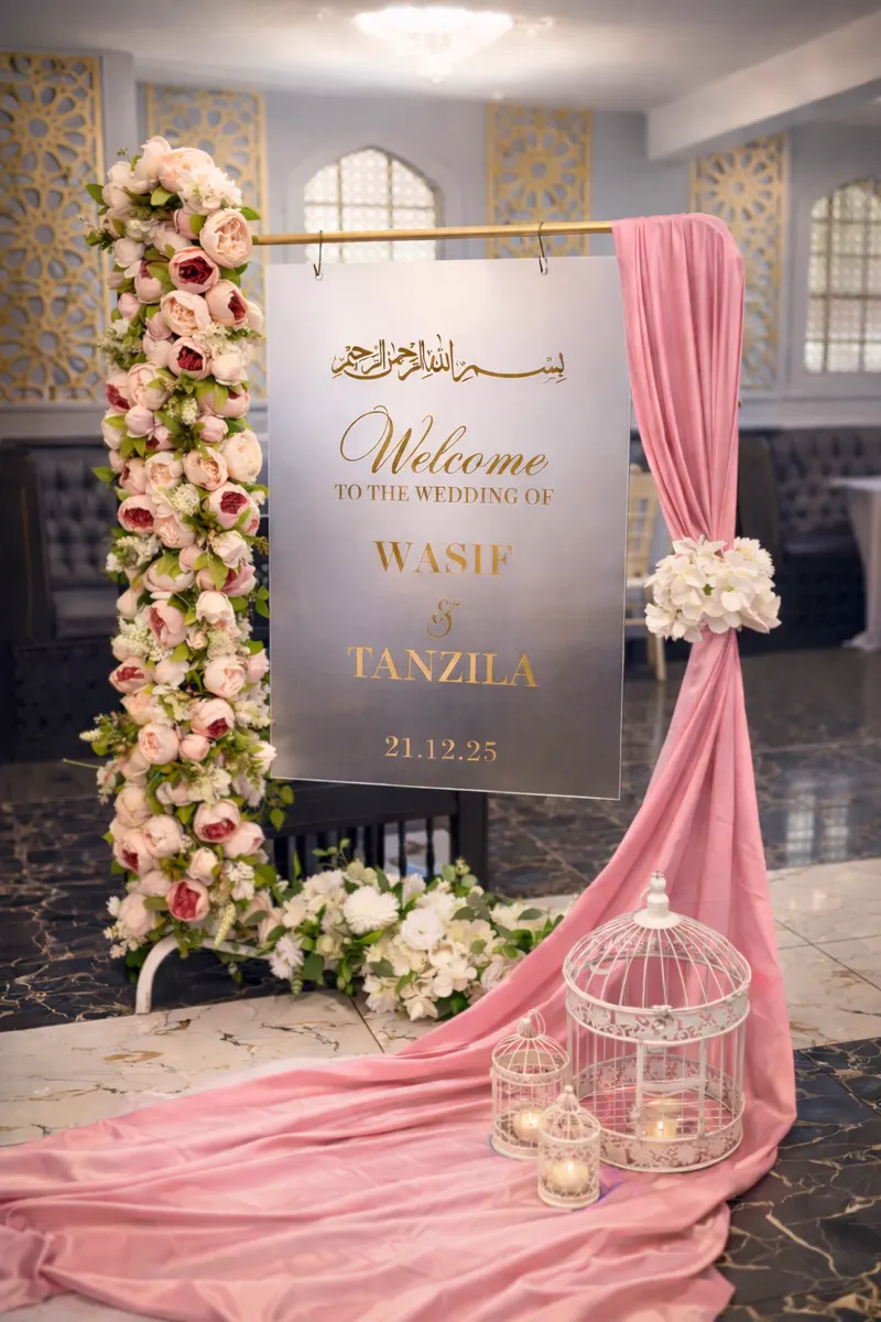 Personalised welcome sign